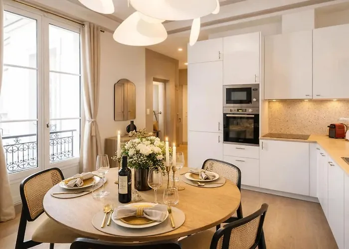 Champs Elysees Apartment Paris