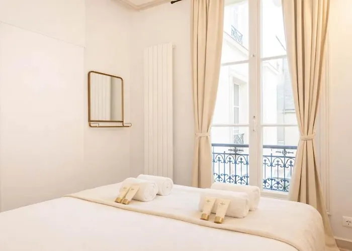 Apartment Champs Elysees *