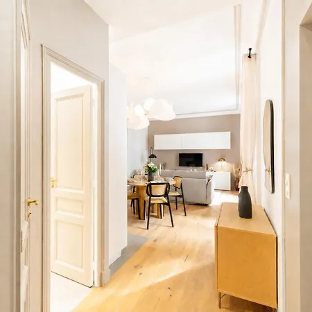 Apartment Champs Elysees