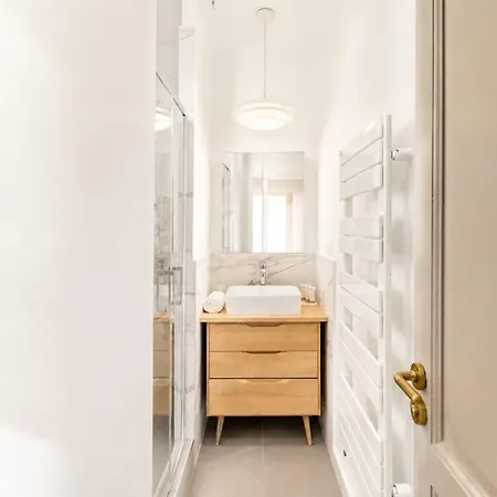 Apartment Champs Elysees