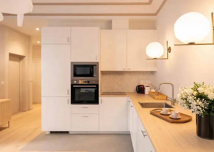 Апартаменты Champs Elysees Париж