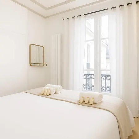 Apartman Champs Elysees *